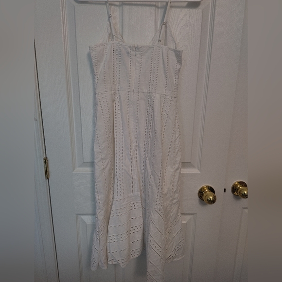 Banana Republic White Eyelet Summer Dress - Picture 2 of 3